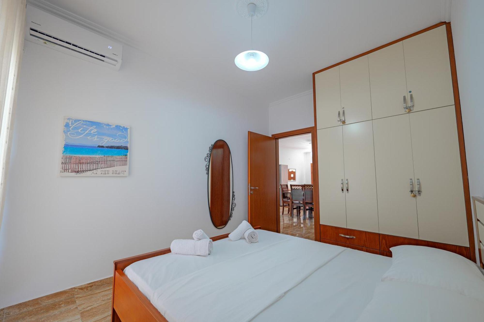 Guesthouse Moonlight Downtown Ksamil Eksteriør billede