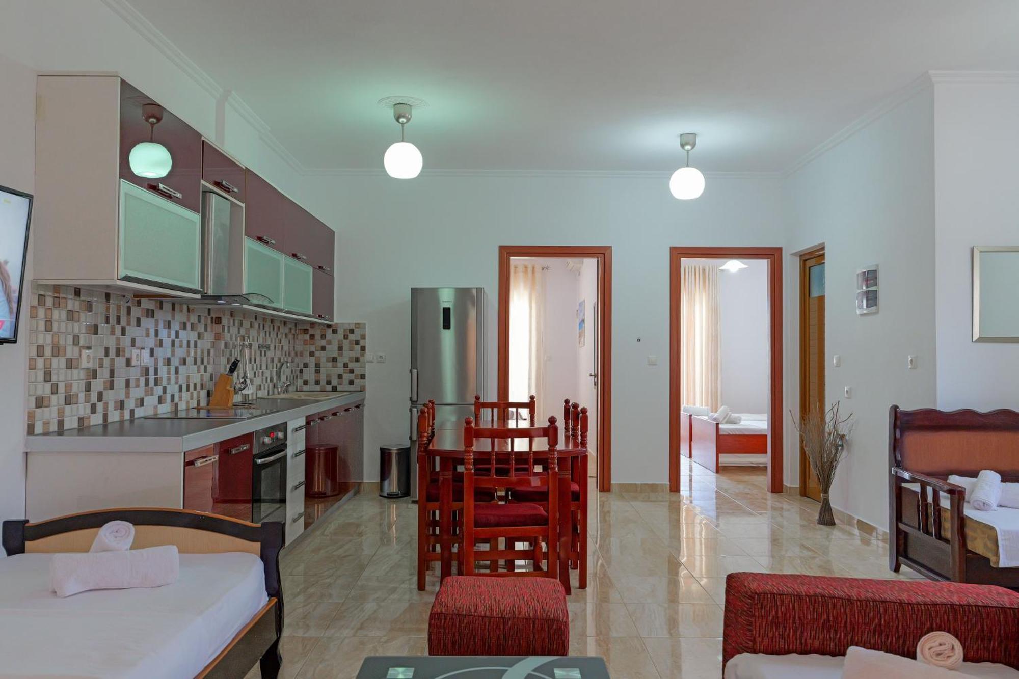 Guesthouse Moonlight Downtown Ksamil Eksteriør billede